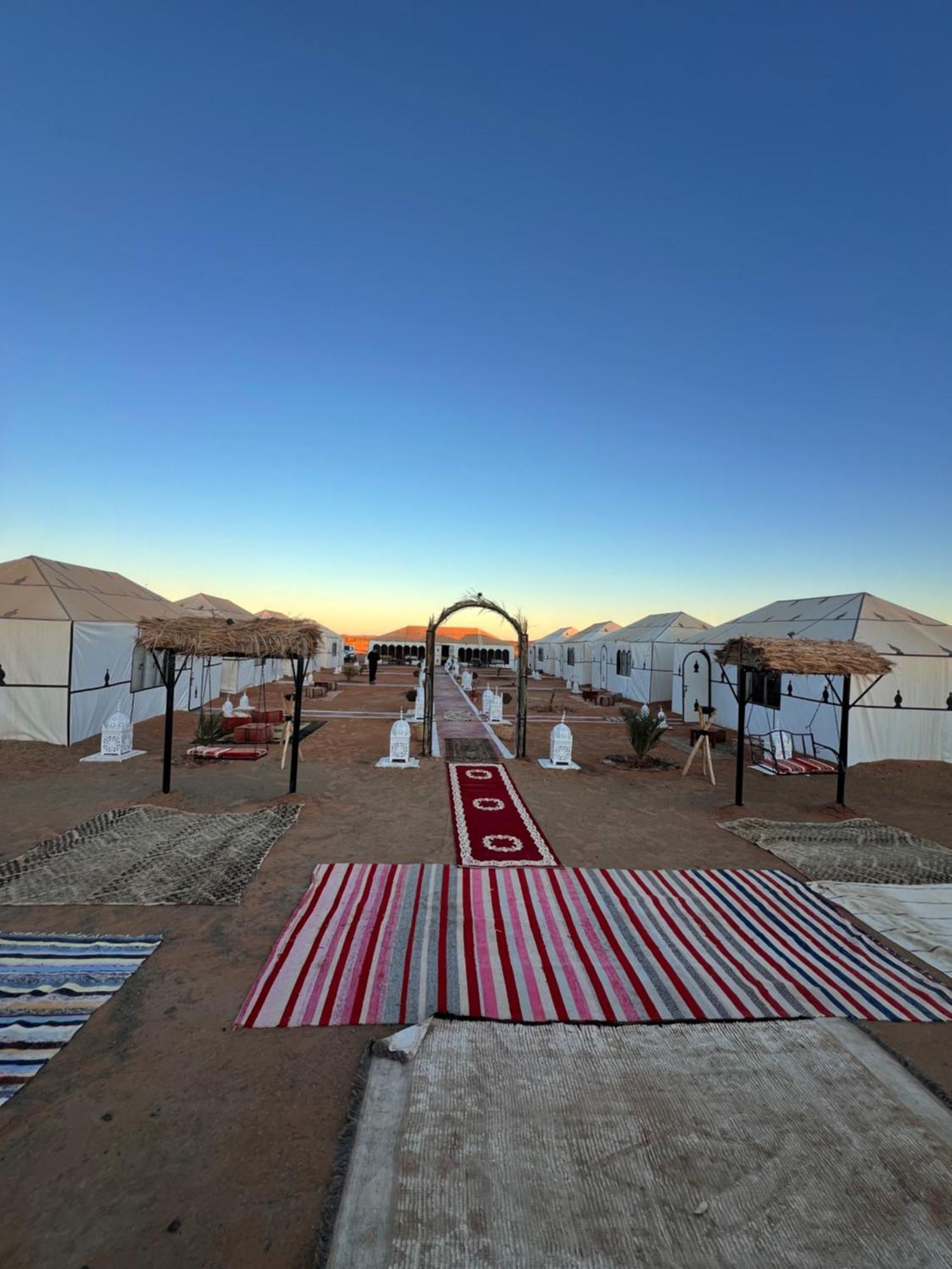 Hotel Diamante Luxury Camp à Merzouga Extérieur photo