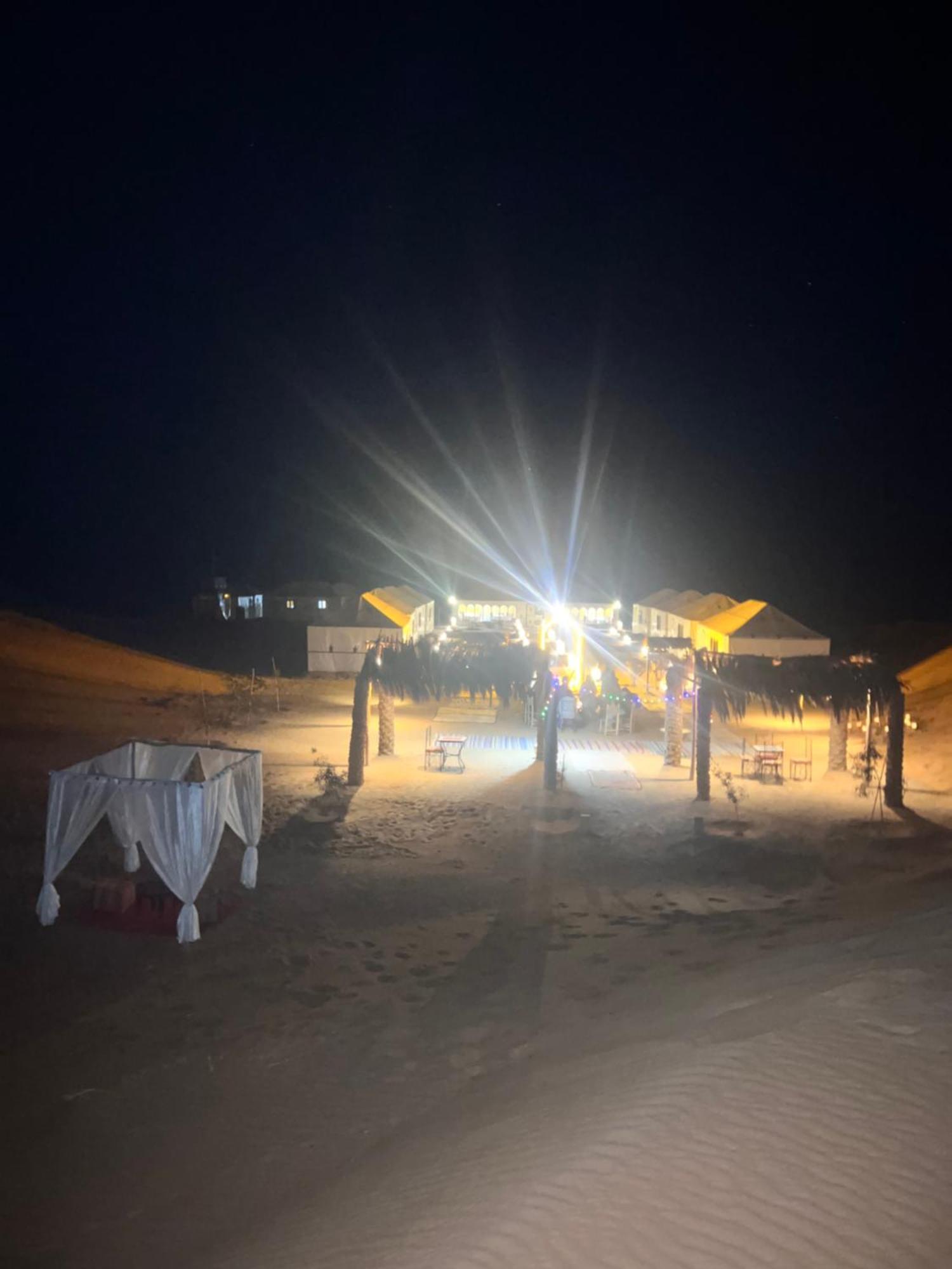 Hotel Diamante Luxury Camp à Merzouga Extérieur photo